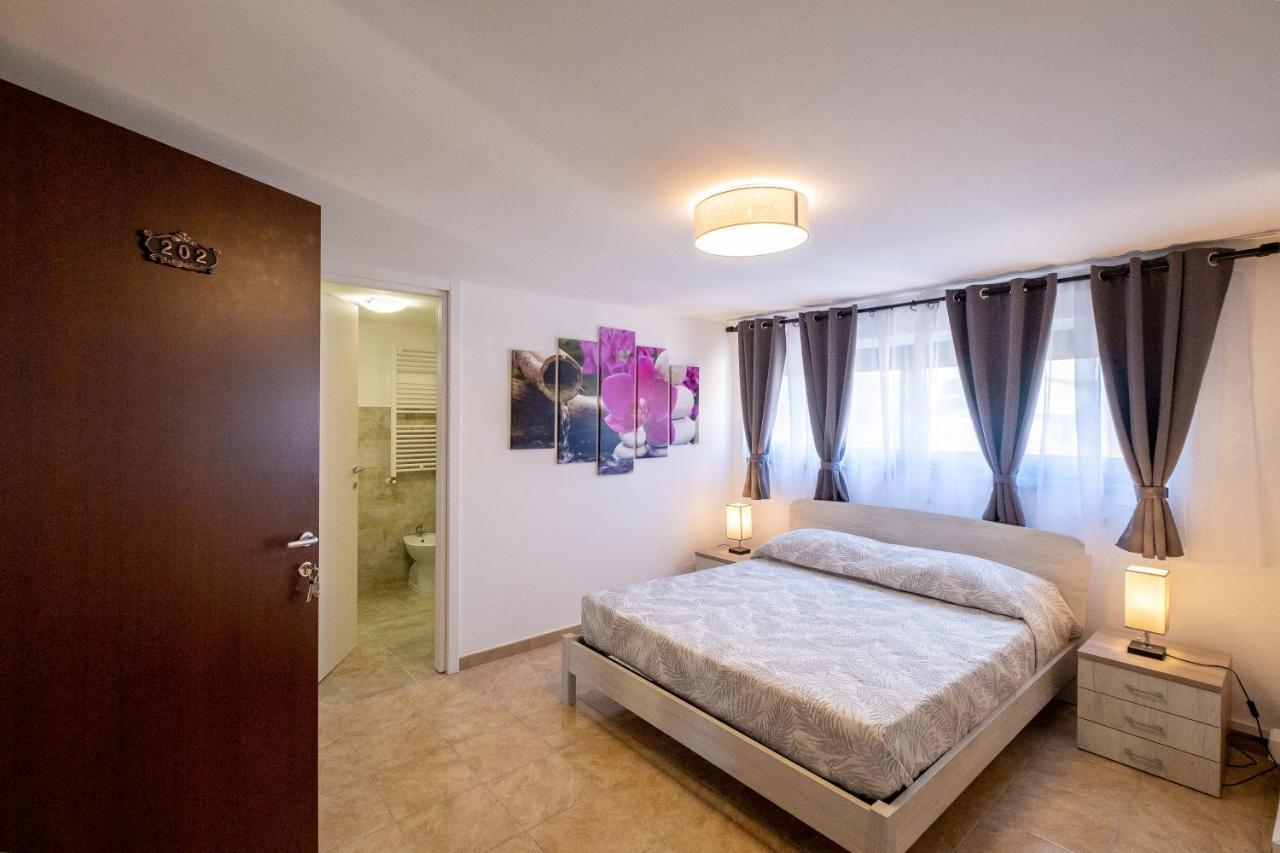 La Casa Di Lally Fiano Romano Luaran gambar